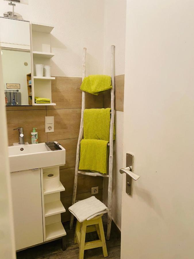 베른카슈텔쿠에스 Das Kleine Stadthaus 아파트 외부 사진